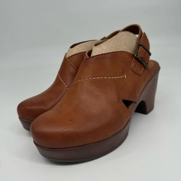 B.O.C. Women’s 8M Cecilia Brown Leather Platform Heeled Clog Clogs Shoes - Picture 1 of 13